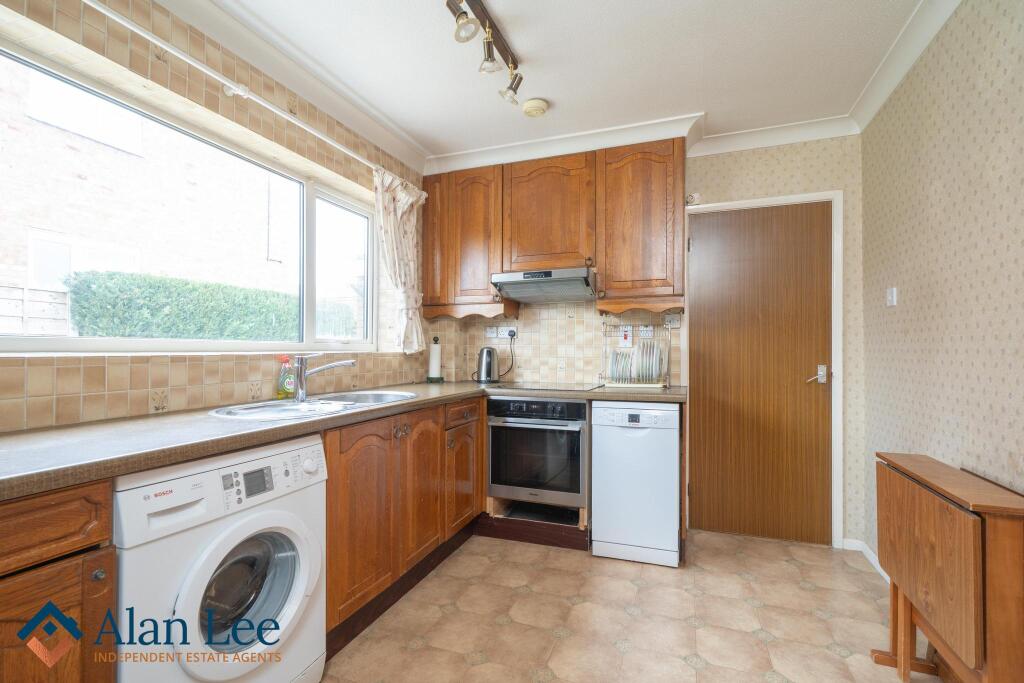 Coniston Way, Macclesfield, SK11 7XR - Image 7