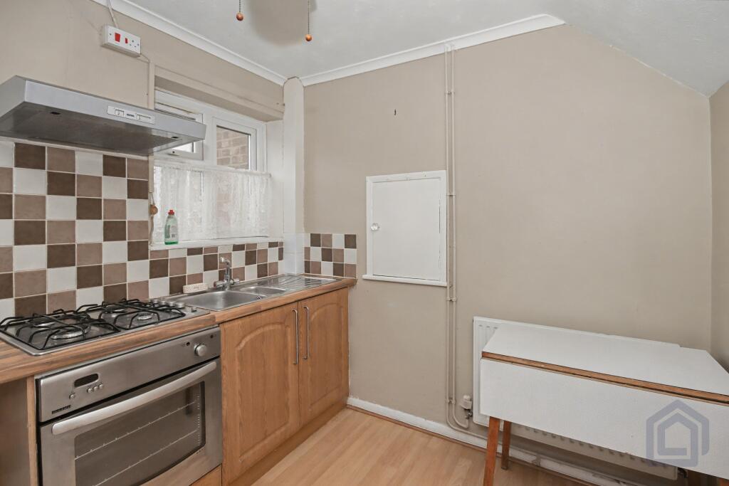 14 Saint Michael's Avenue, Wisbech, PE13 3NW - Image 5