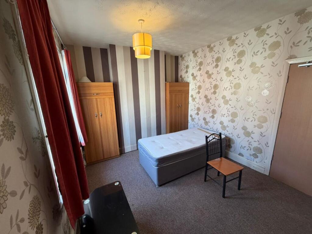 26 Alfred Street, Redcar, TS10 3HY - Image 18