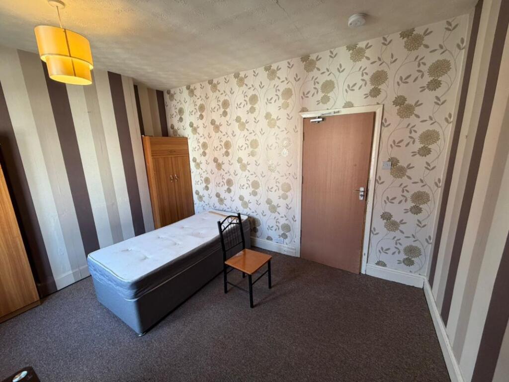 26 Alfred Street, Redcar, TS10 3HY - Image 24