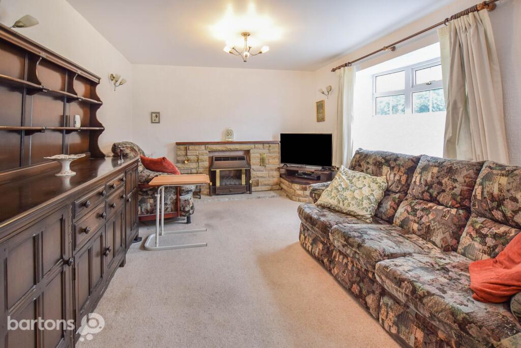 Hill Side, Whiston, S60 - Image 4