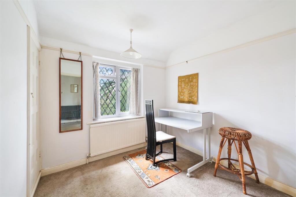 Coulsdon Lane, Chipstead - Image 10