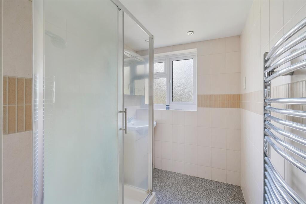 Coulsdon Lane, Chipstead - Image 12