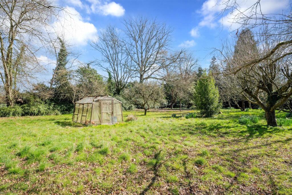 Coulsdon Lane, Chipstead - Image 16