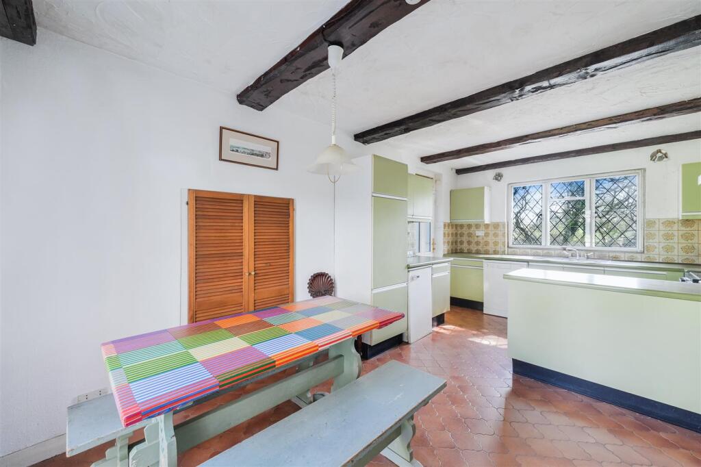 Coulsdon Lane, Chipstead - Image 34