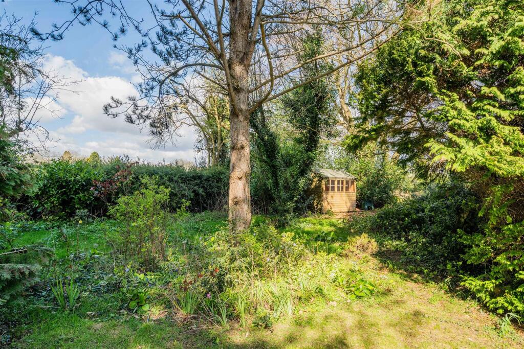 Coulsdon Lane, Chipstead - Image 6