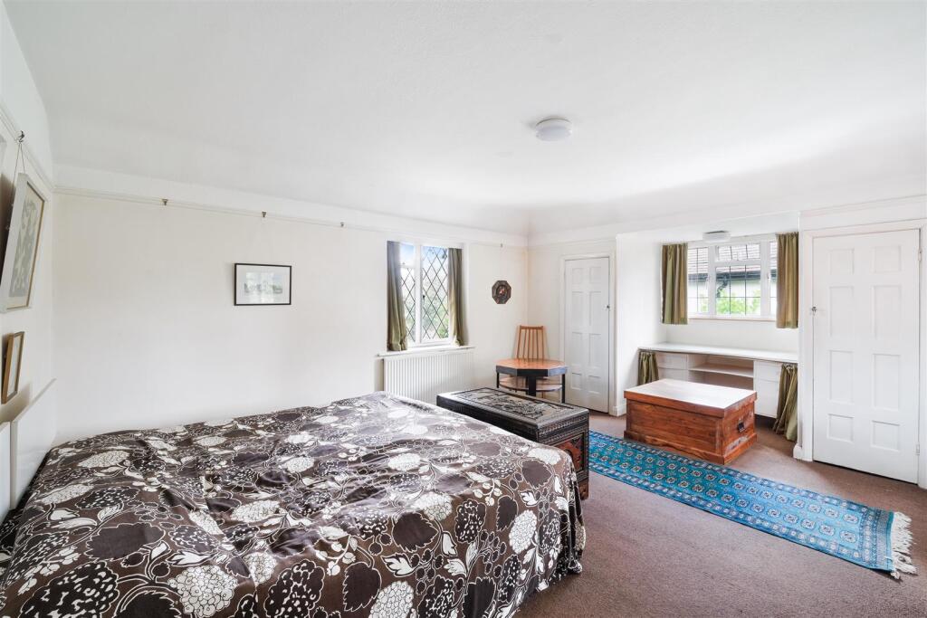 Coulsdon Lane, Chipstead - Image 8