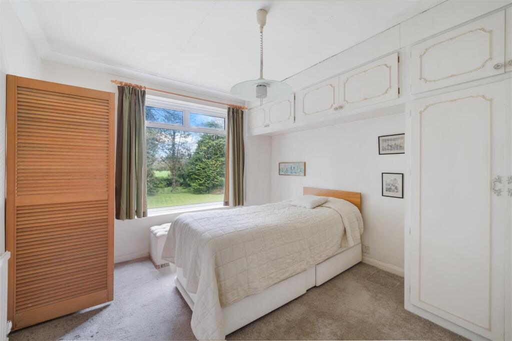 Coulsdon Lane, Chipstead - Image 9