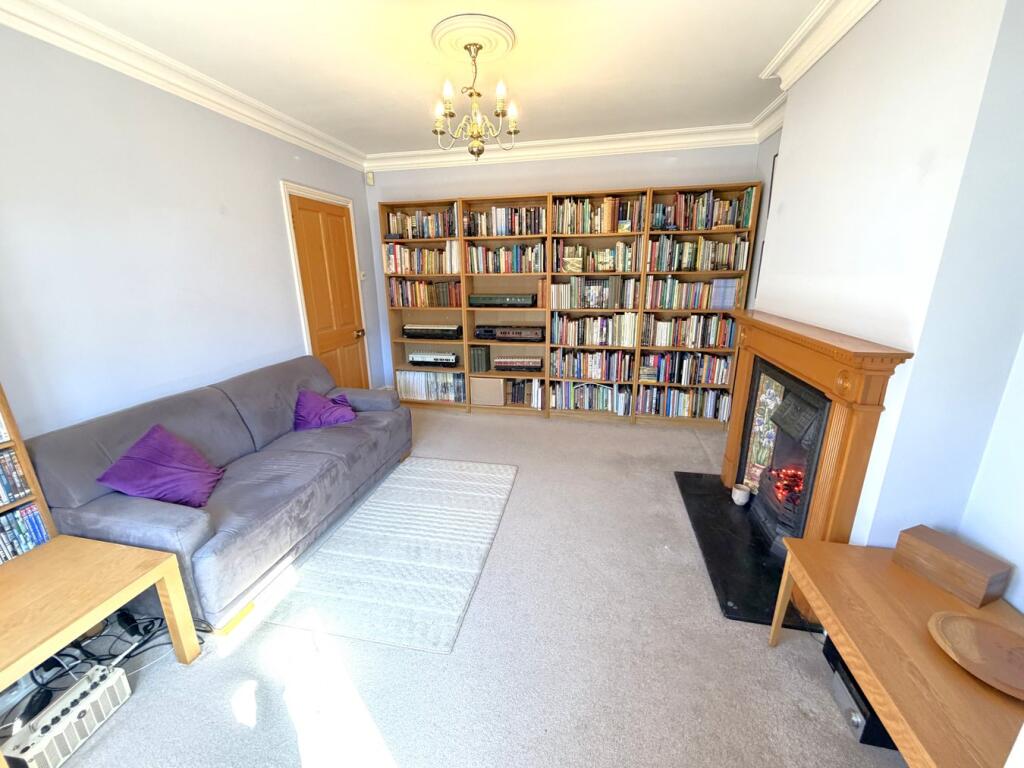 Wolsey Road, Ashford, TW15 - Image 4