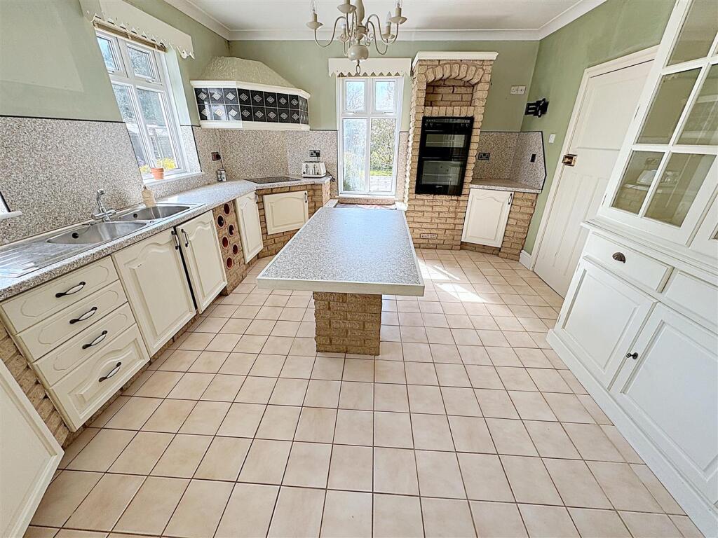 Sea Dyke Way, Marshchapel, Grimsby, Lincs, DN36 5UZ - Image 15