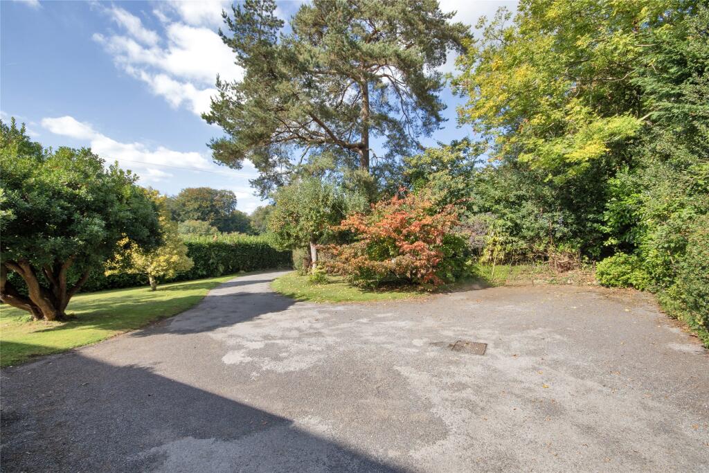 Ridlands Lane, Oxted, Surrey, RH8 - Image 15