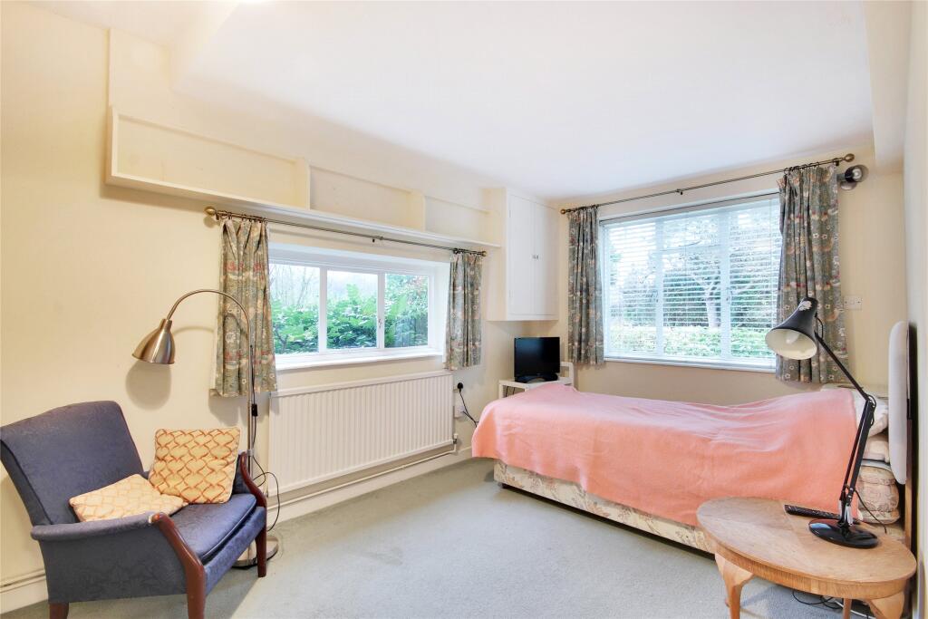 Ridlands Lane, Oxted, Surrey, RH8 - Image 17