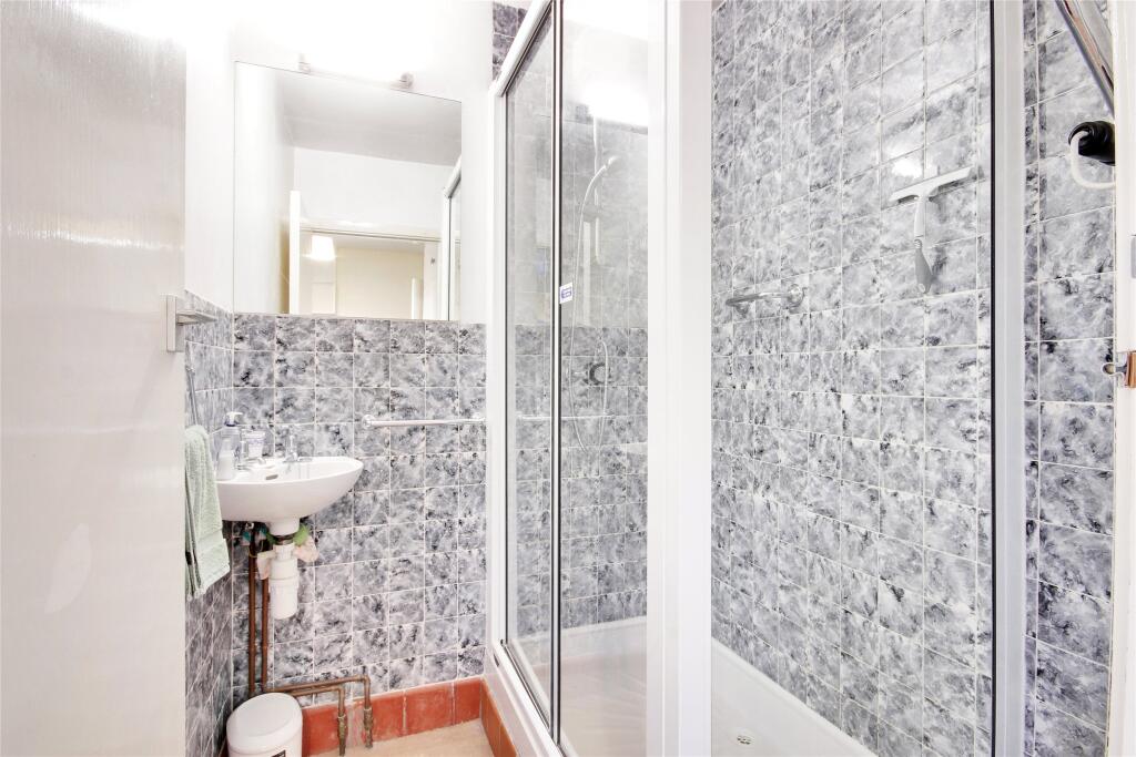 Ridlands Lane, Oxted, Surrey, RH8 - Image 18