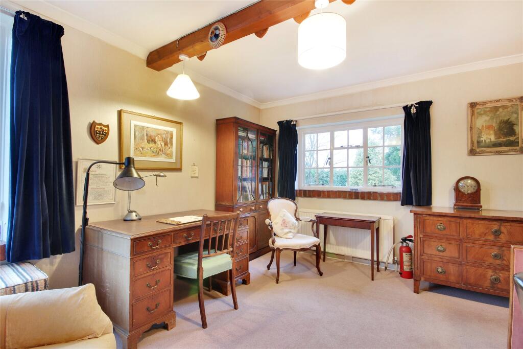 Ridlands Lane, Oxted, Surrey, RH8 - Image 5