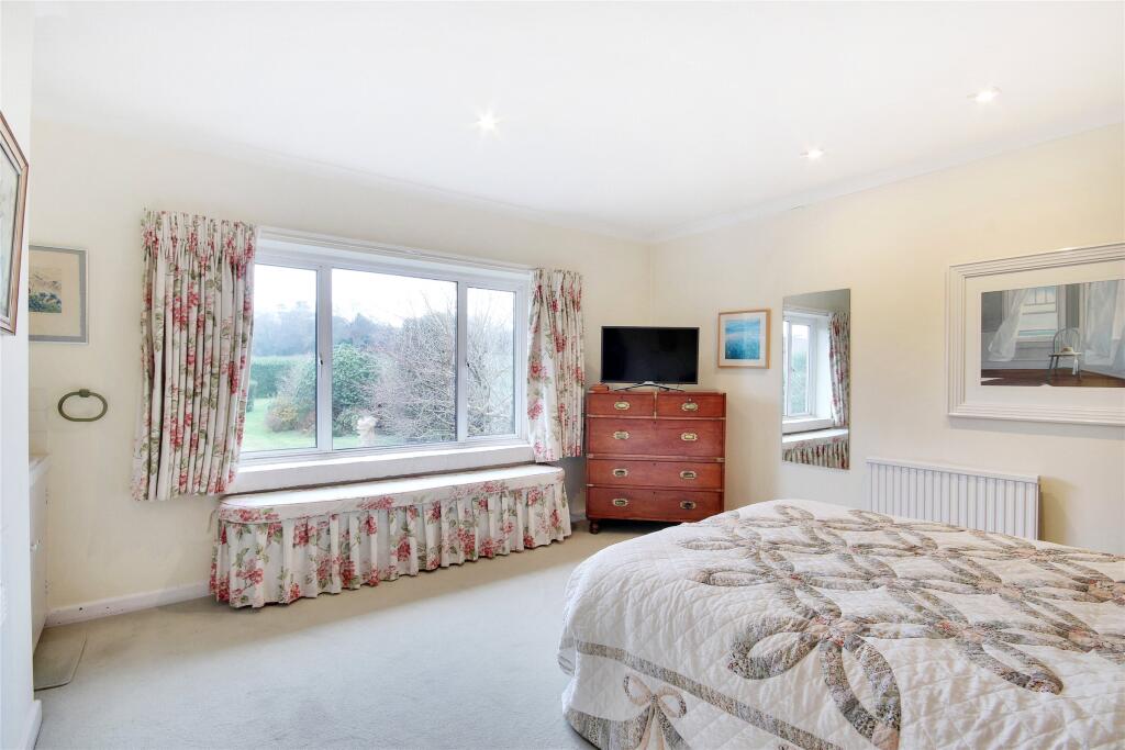 Ridlands Lane, Oxted, Surrey, RH8 - Image 7