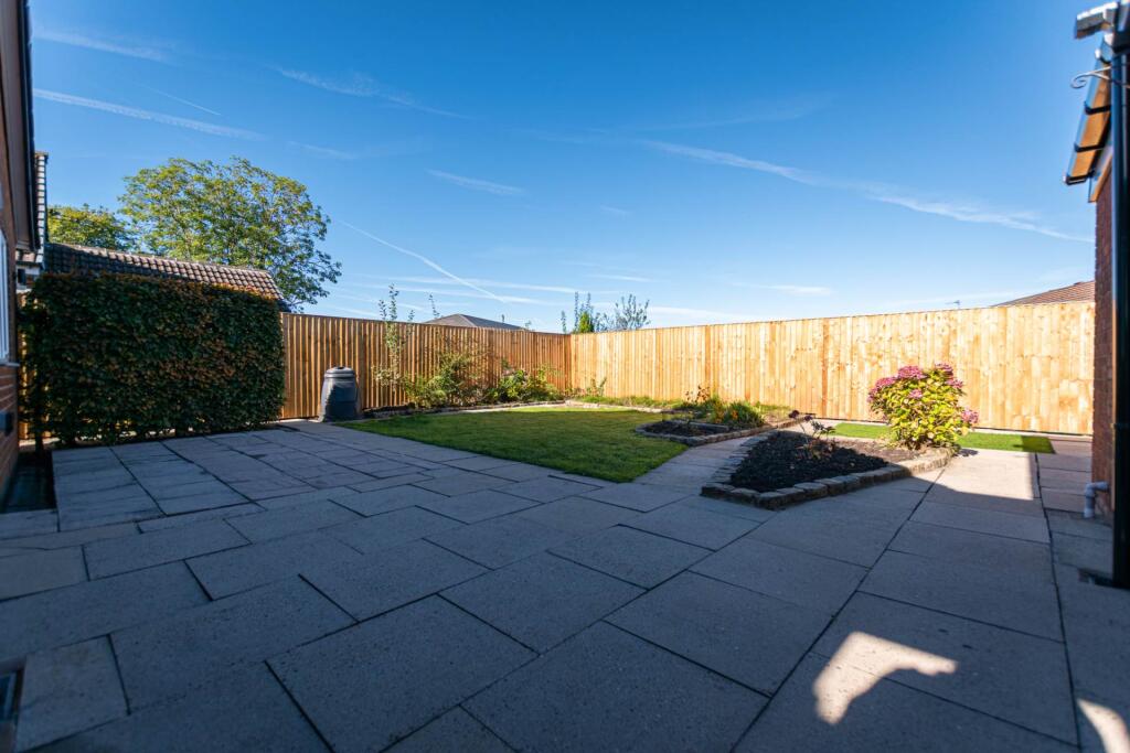 Milbury Drive, Littleborough - Image 20