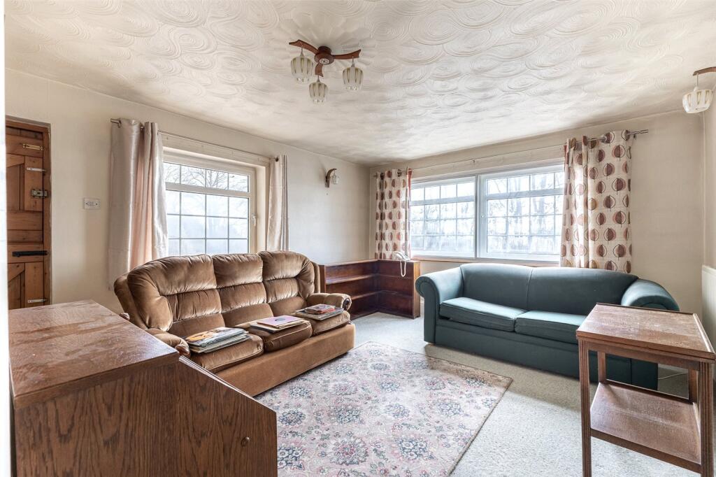 Newport Road, Coedkernew, NP10 - Image 6