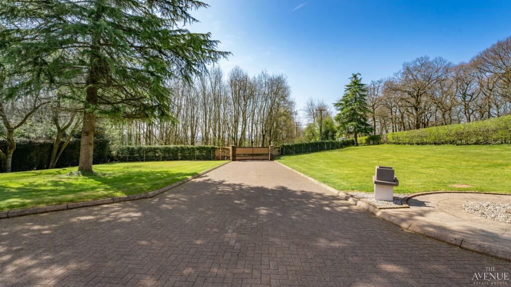 Woodside Lodge, Ramshorn, Oakamoor, Staffordshire. - Image 33