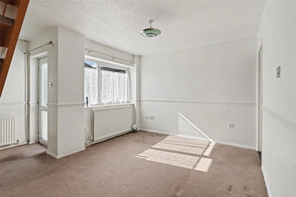 Peards Down Close, Barnstaple, Devon, EX32 - Image 2