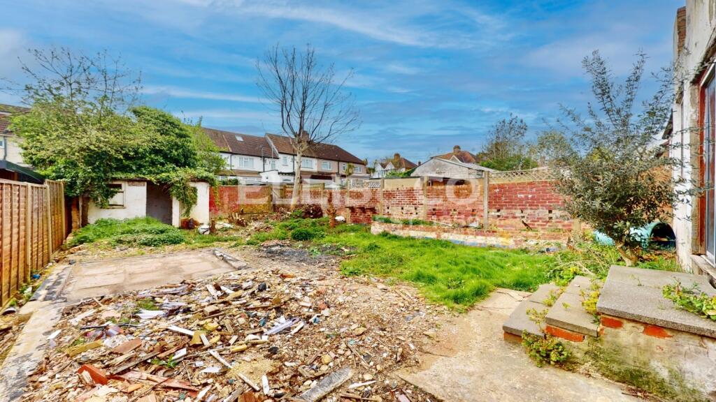 Sudbury Heights Avenue, Greenford, UB6 - Image 2