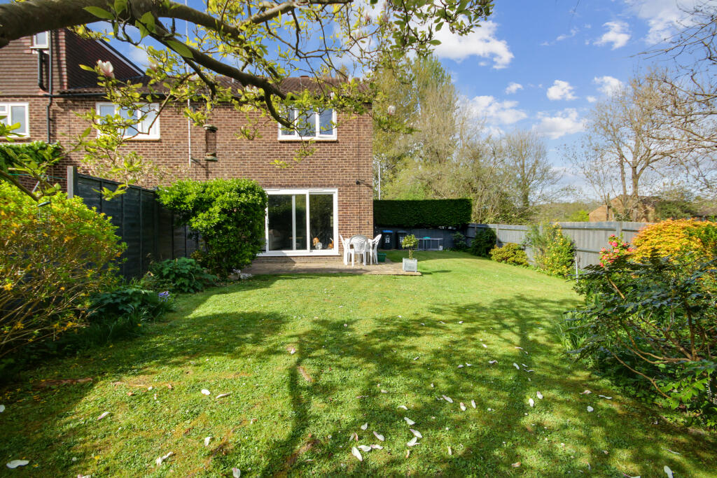 Sycamore Drive, East Grinstead, West Sussex - Image 17