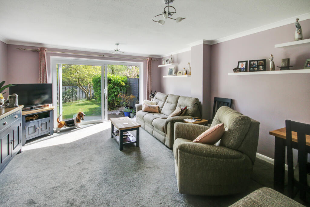 Sycamore Drive, East Grinstead, West Sussex - Image 3