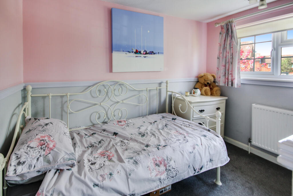 Sycamore Drive, East Grinstead, West Sussex - Image 8