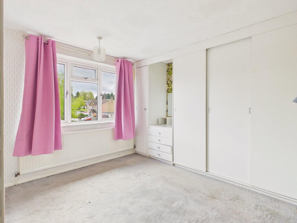 Longfield Road, Horsham, West Sussex. - Image 9