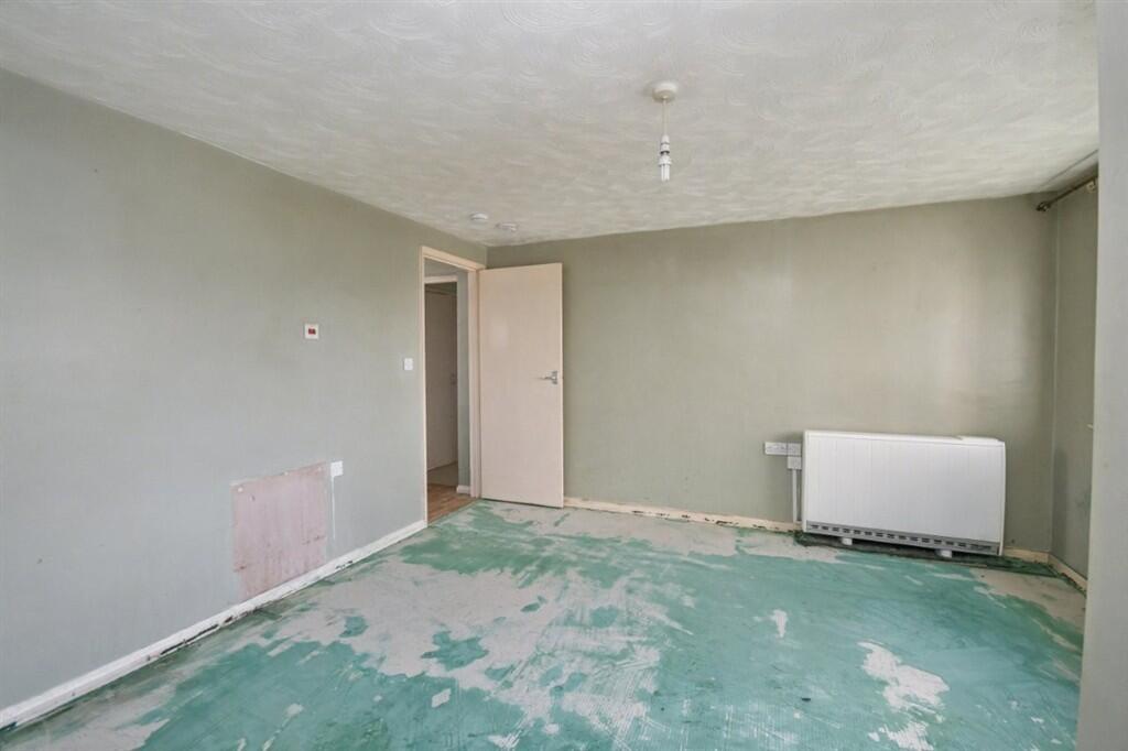 Dwelly Close, CHARD - Image 2