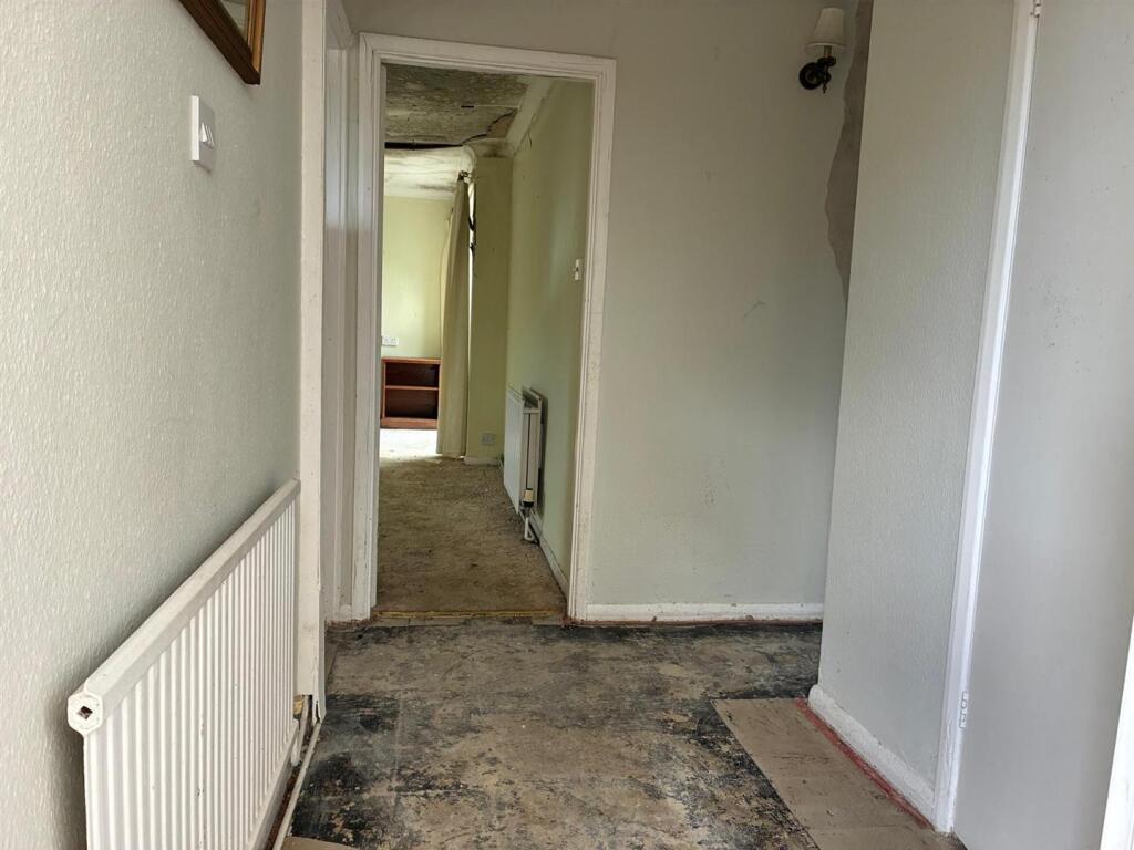 View property at Orchard Glade, Headcorn - Image 10