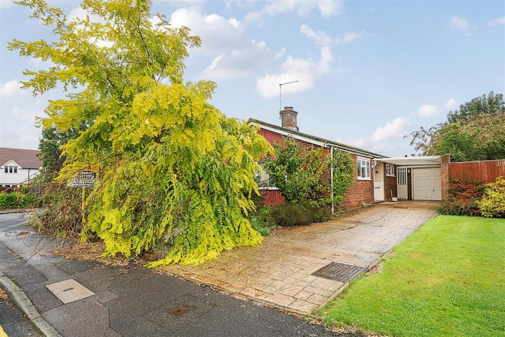 View property at Orchard Glade, Headcorn - Image 12