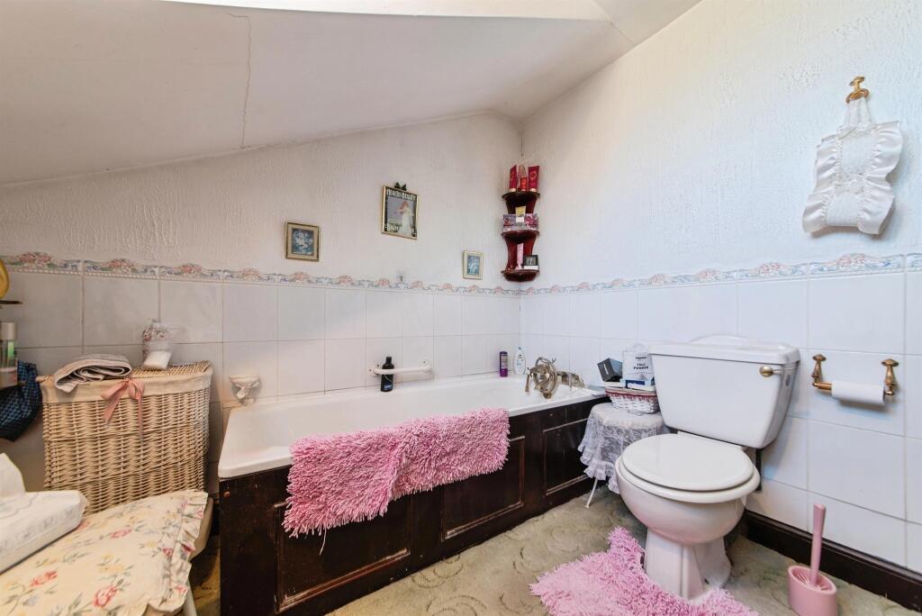 Station Road, Surfleet, SPALDING - Image 14