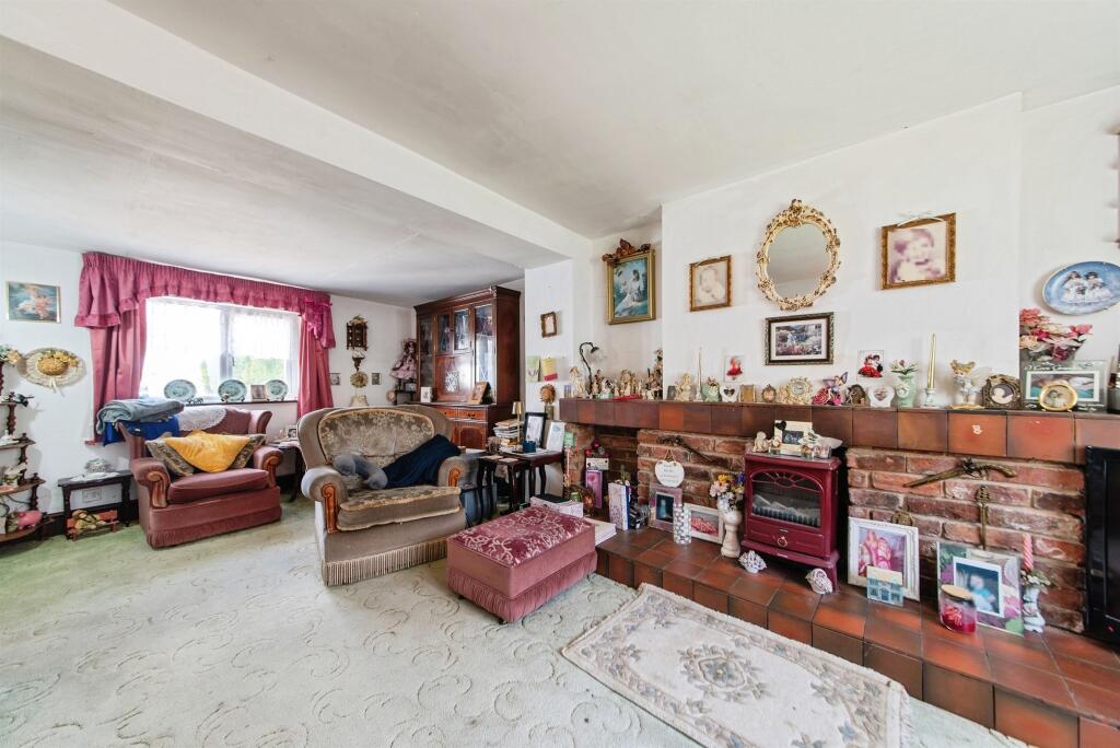 Station Road, Surfleet, SPALDING - Image 5