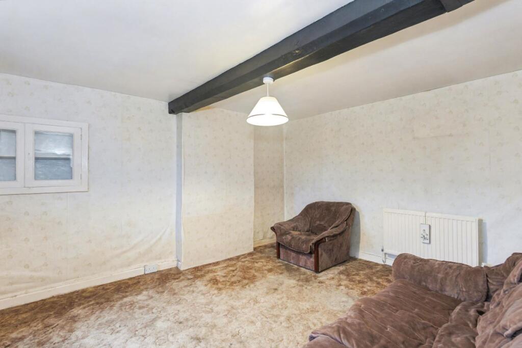 23 Corby Road, Weldon, Corby, NN17 3HS - Image 4