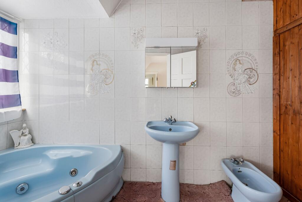 Dorset Drive, Edgware, HA8 - Image 18