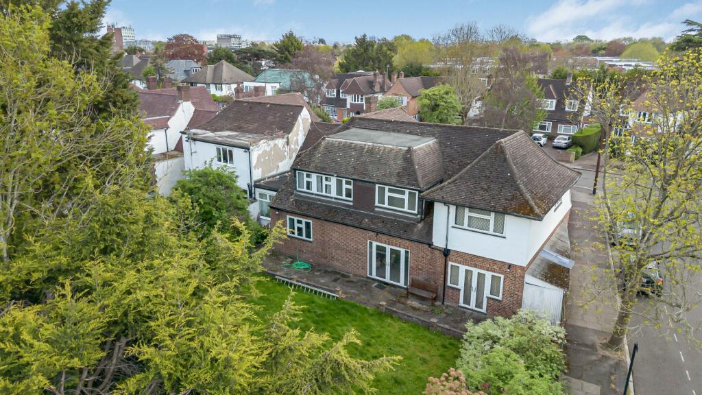 Dorset Drive, Edgware, HA8 - Image 22