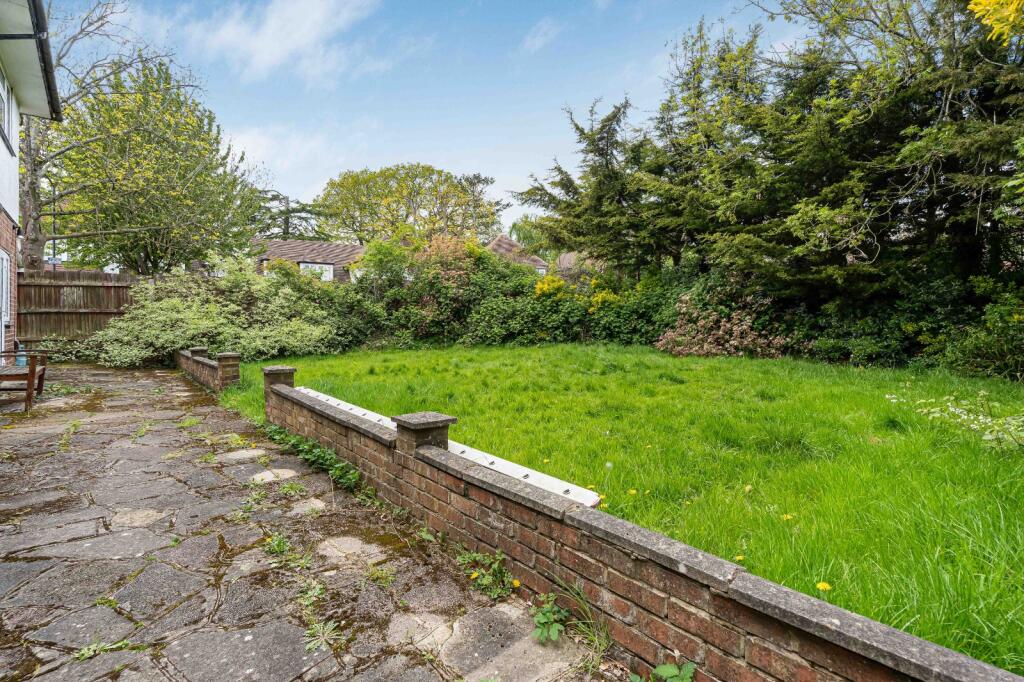 Dorset Drive, Edgware, HA8 - Image 23