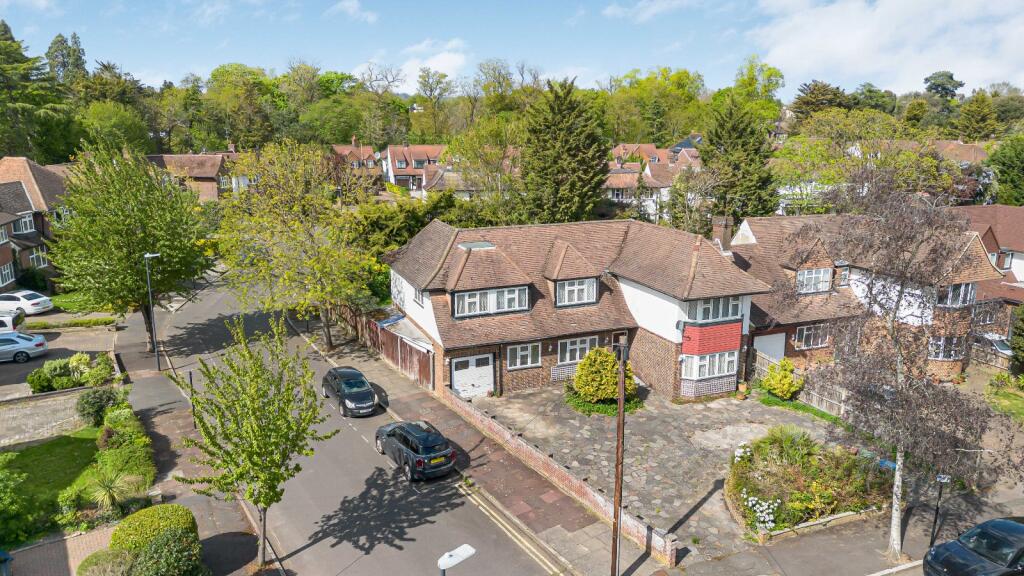 Dorset Drive, Edgware, HA8 - Image 4