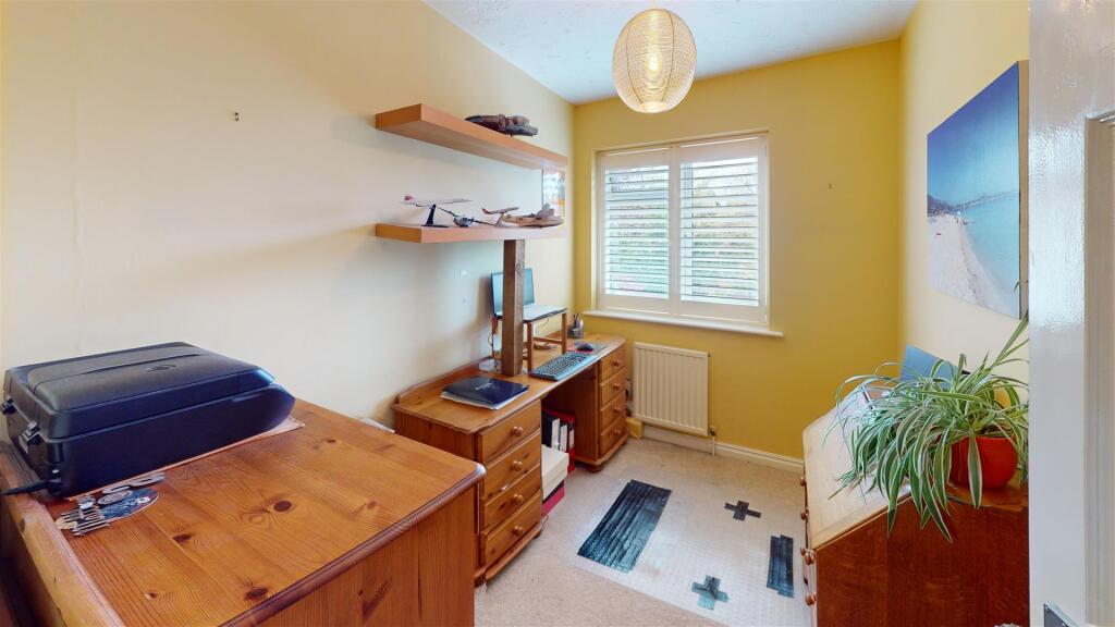 Oak Tree Way, Horsham - Image 27