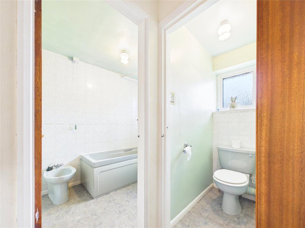 Ascot Close, Fernhill Heath, Worcester, WR3 - Image 4