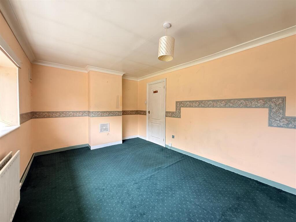 The Broadway, Stourbridge - Image 9