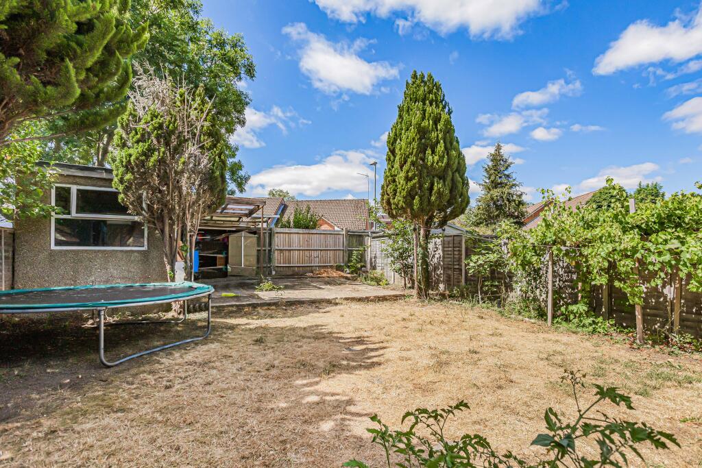 Wallingford Walk, St Albans, AL1 - Image 9