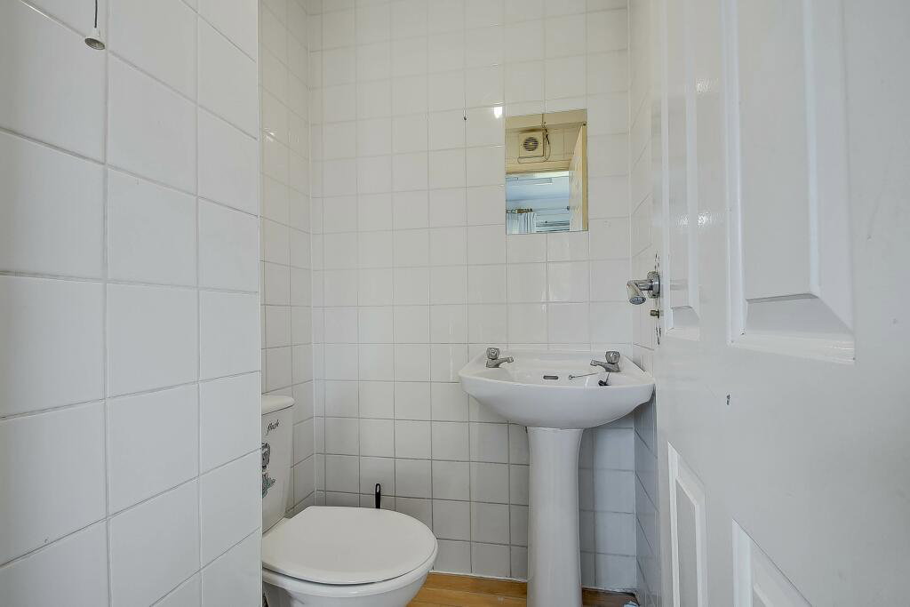 Hazelbank, Surbiton, KT5 - Image 10