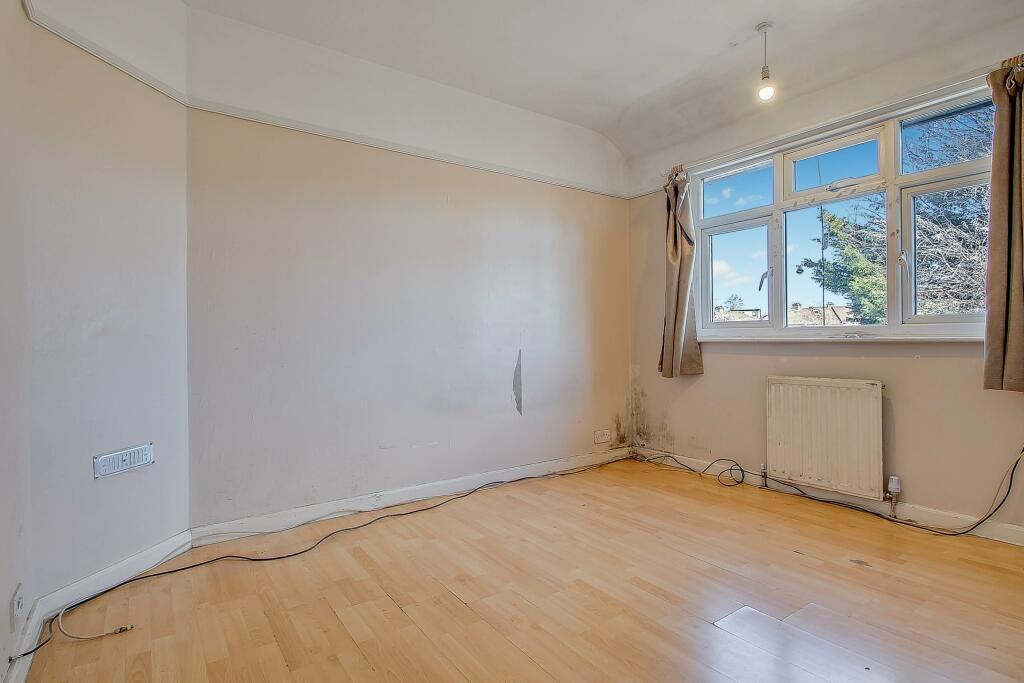 Hazelbank, Surbiton, KT5 - Image 2