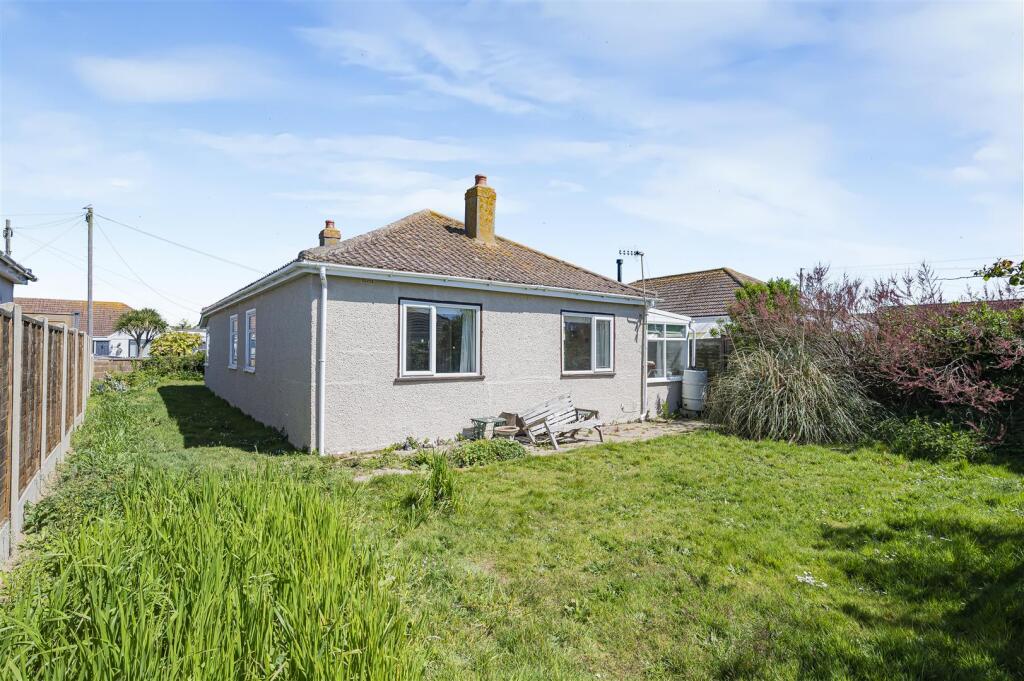 York Road, Peacehaven - Image 10