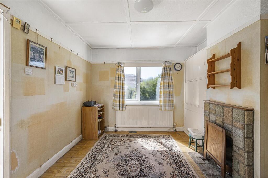 York Road, Peacehaven - Image 16