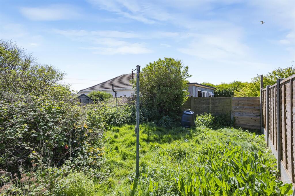 York Road, Peacehaven - Image 17