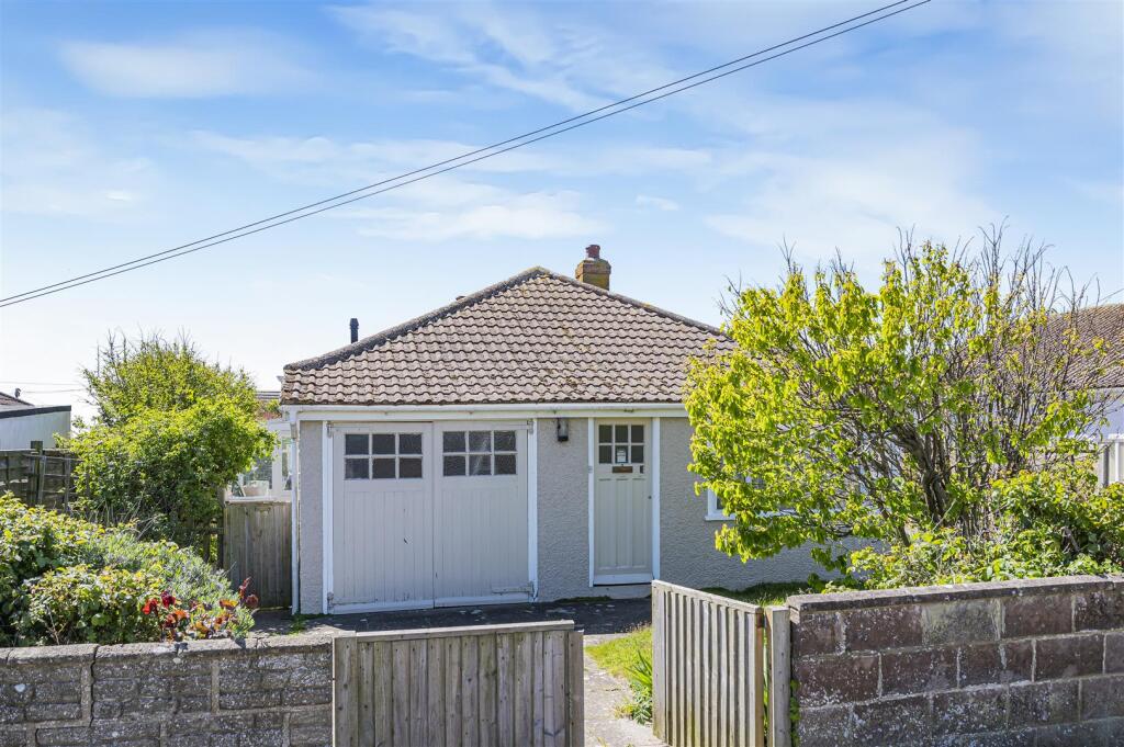 York Road, Peacehaven - Image 20