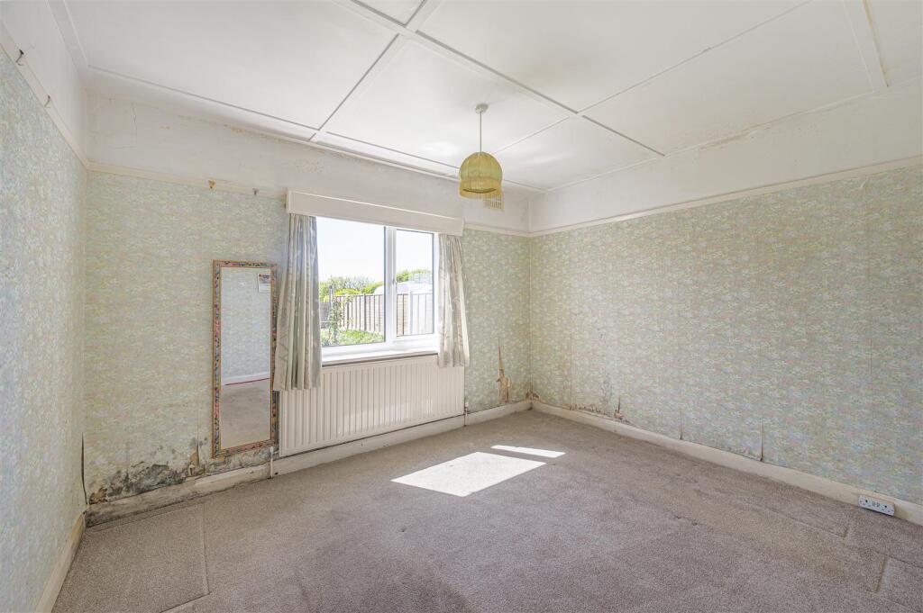 York Road, Peacehaven - Image 6