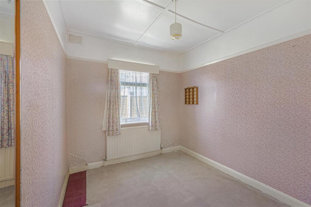 York Road, Peacehaven - Image 7